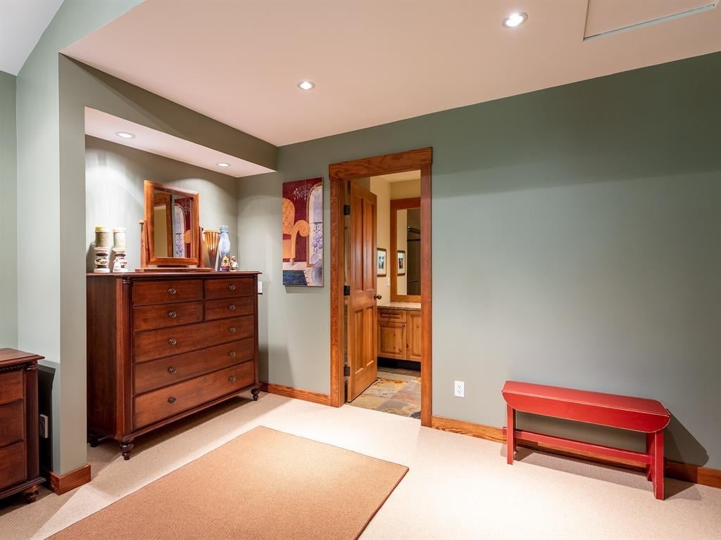 1-4668 Blackcomb Wy