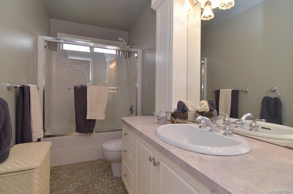 3985 Blenkinsop Rd