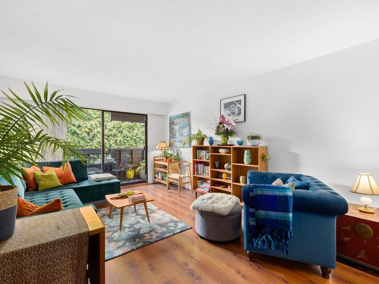 316-440 E 5th Ave