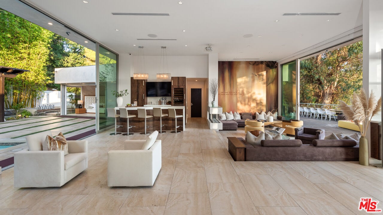View Opulent