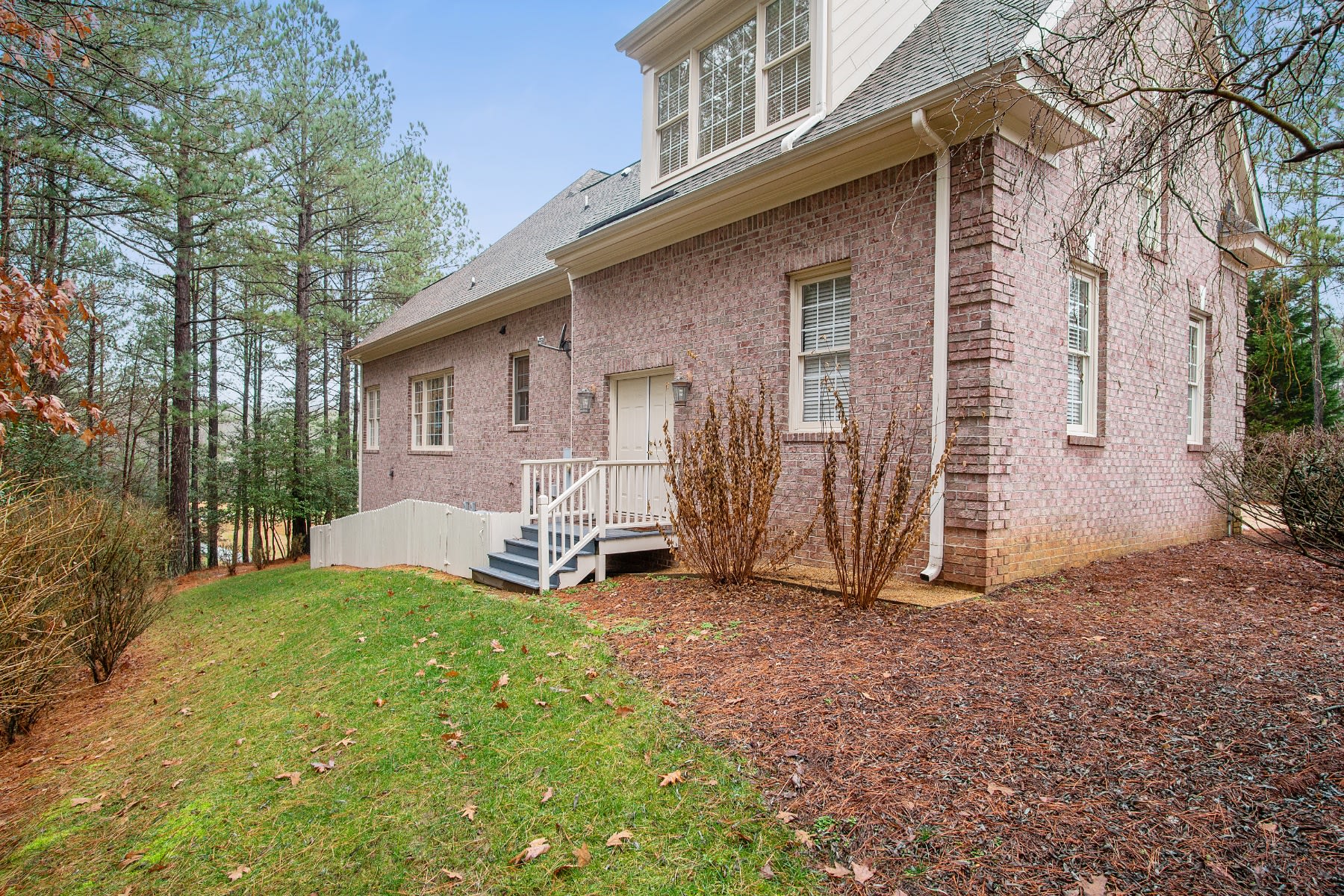 11591 Royal Lane