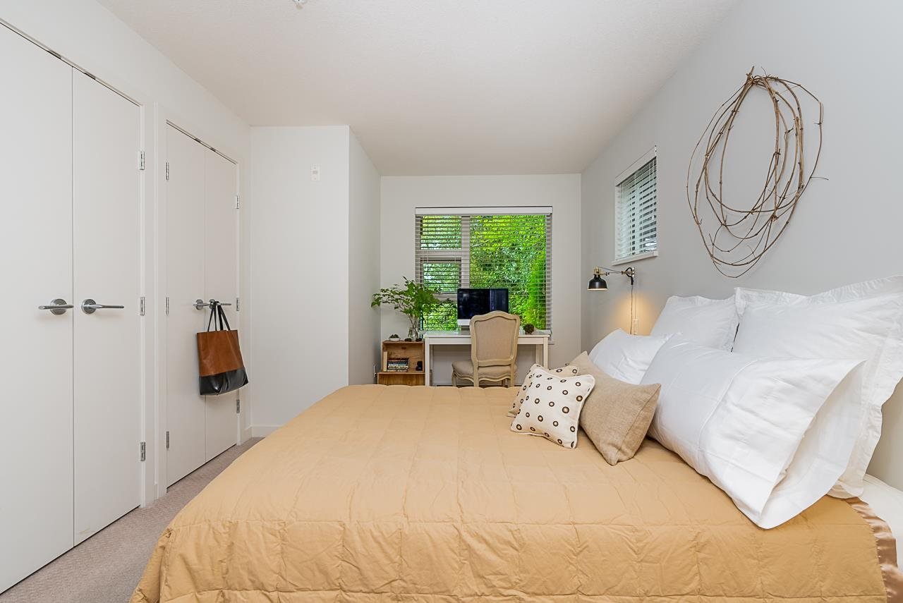 312-1677 Lloyd Ave