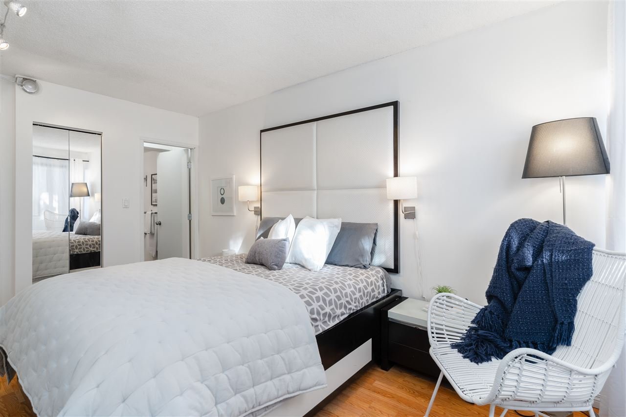 104-1515 Chesterfield Ave