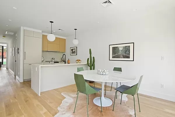 205 Freeman Street Unit: 1