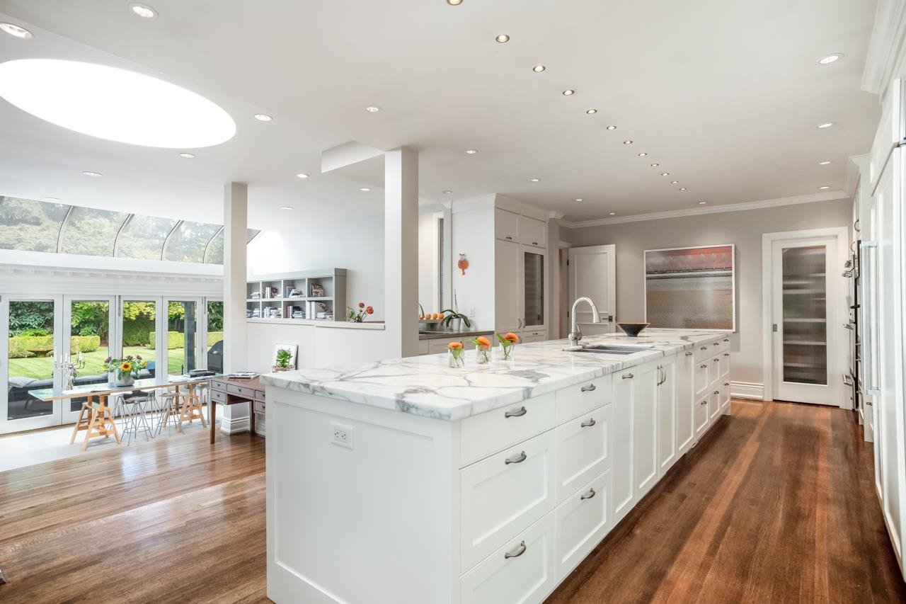 5560 Somerset Cres
