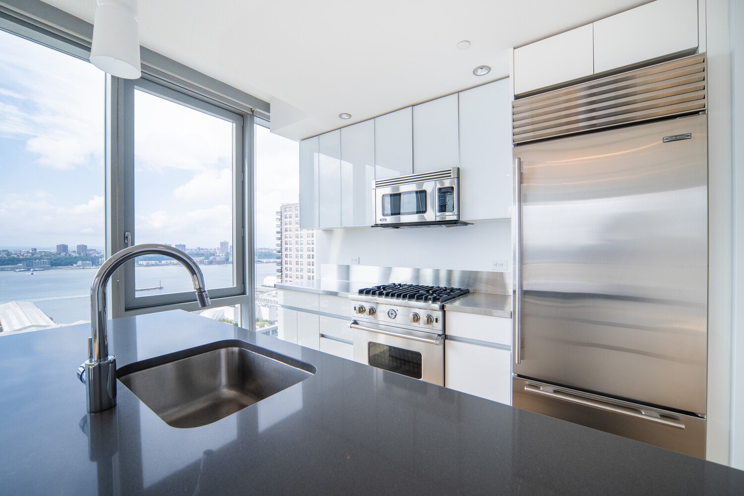 550 West 54th Street, Apt 28B