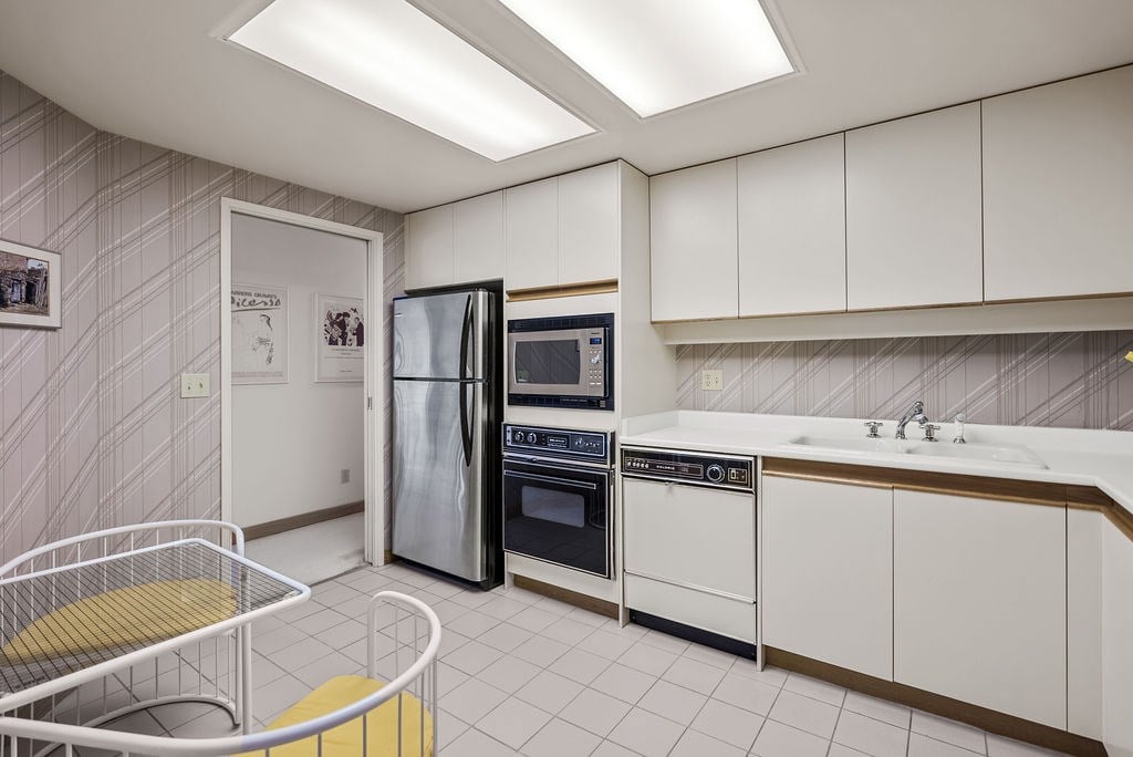 206-1490 Pennyfarthing Drive, Vancouver