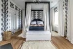Color Chart: The Joys of a Navy Home