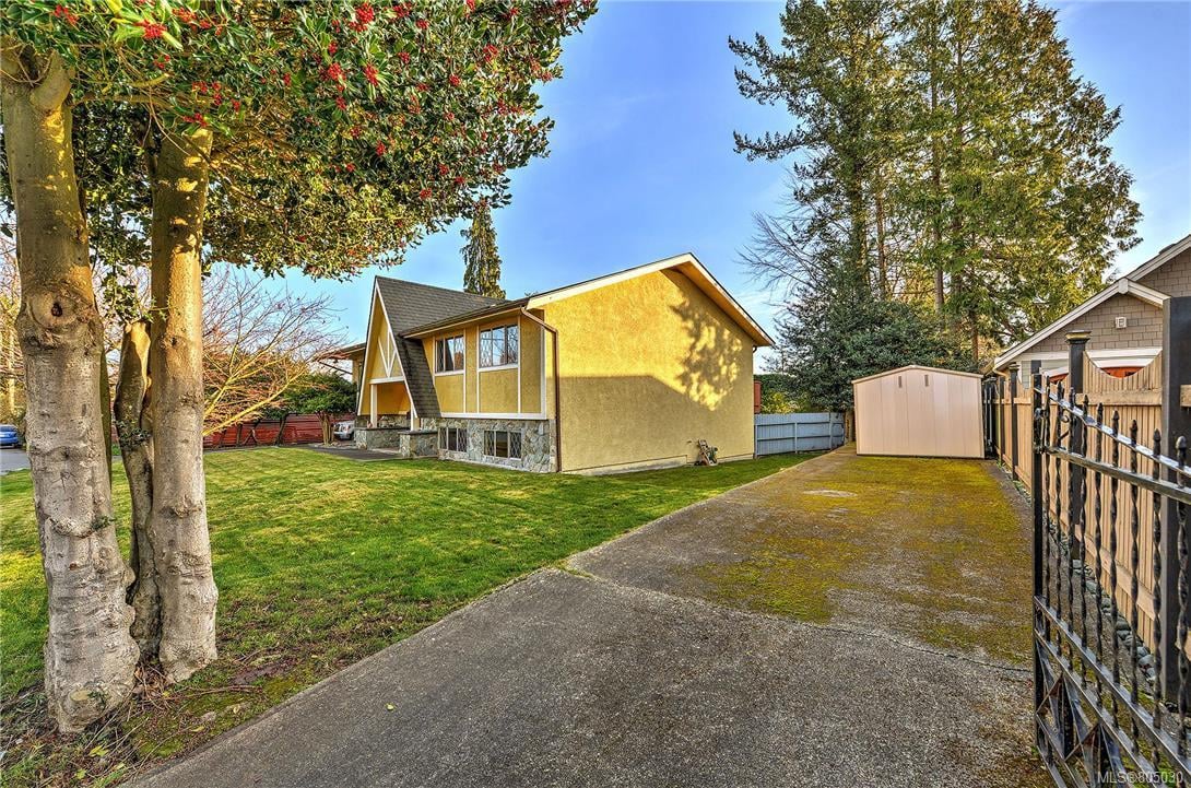 2091 Stonehewer Pl