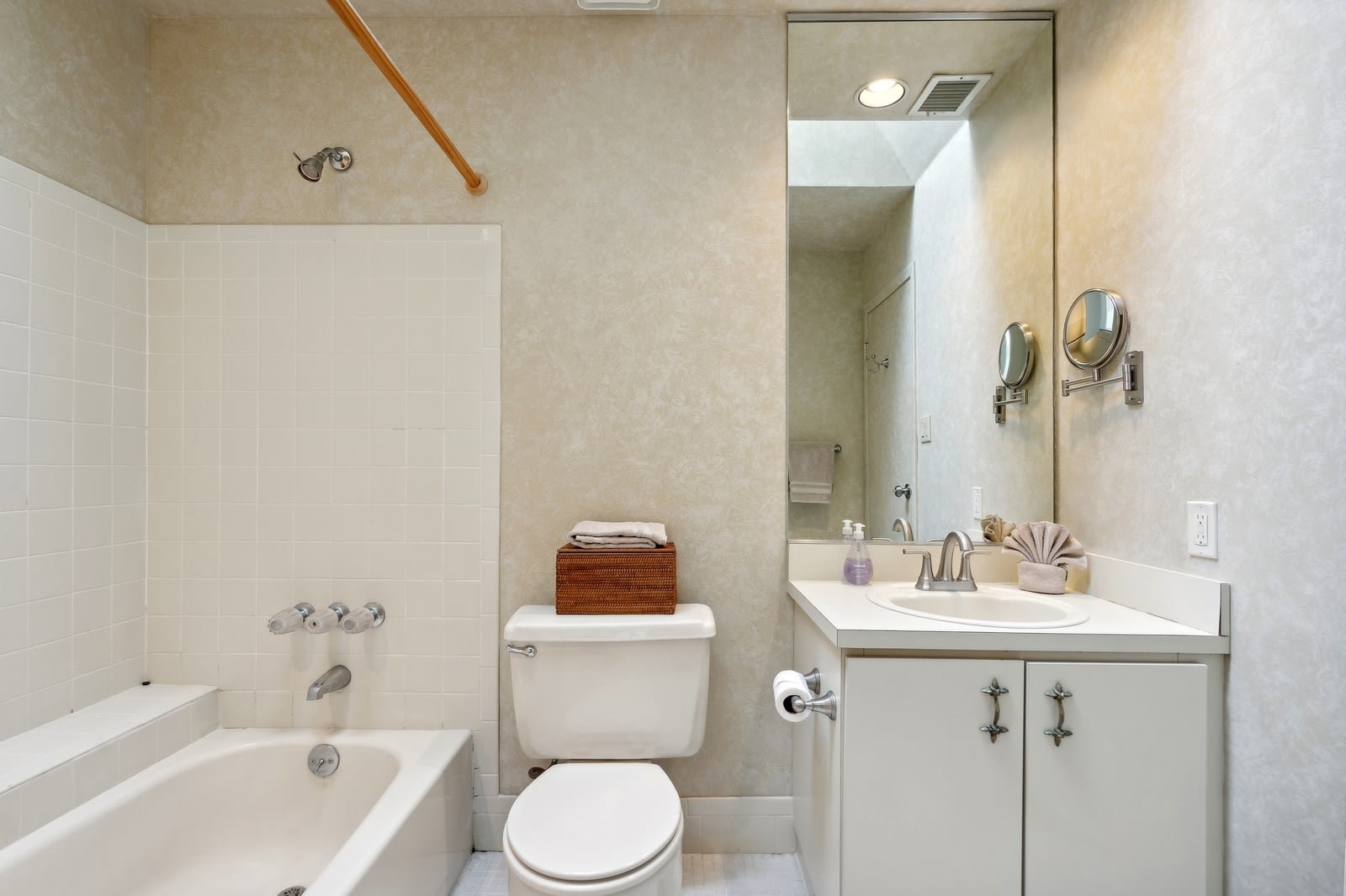 50 Hubbard Lane, Unit 54