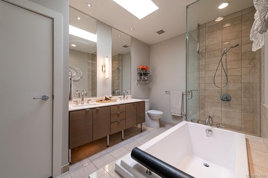 709-9809 Seaport Pl