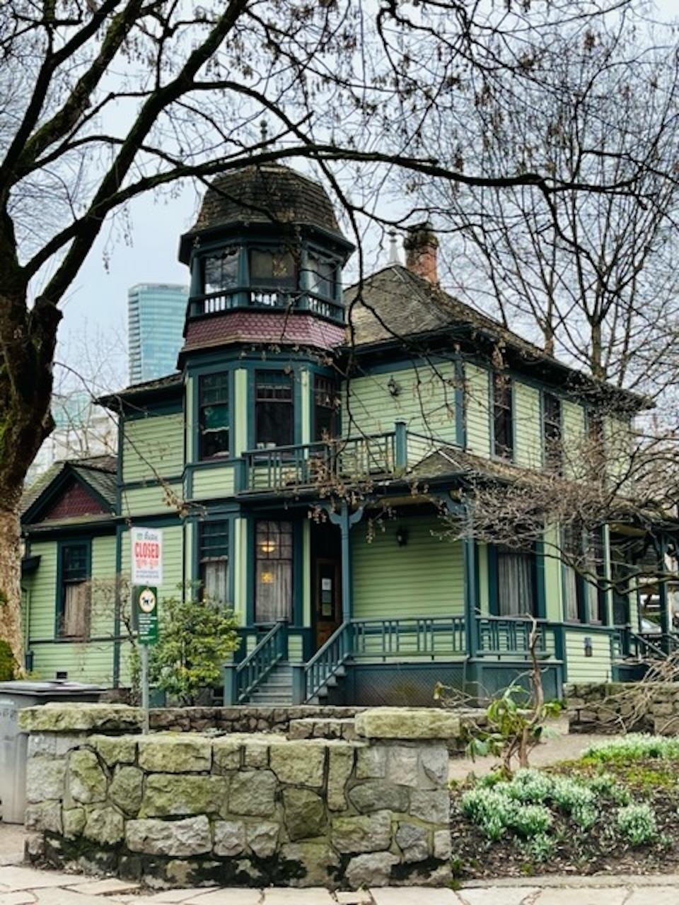102-1010 Chilco St