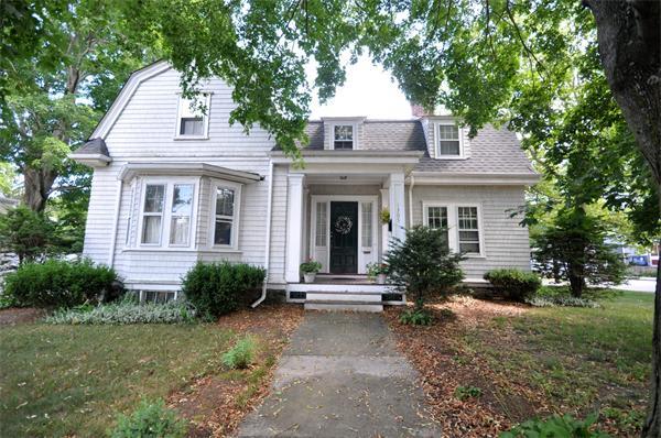 1305 Main St