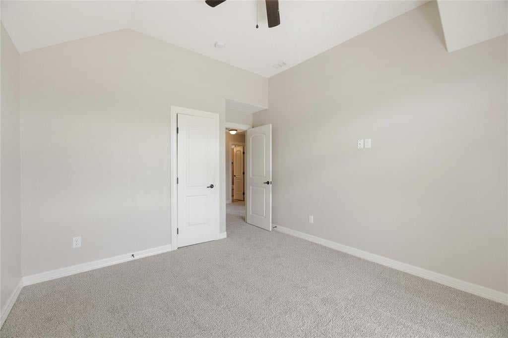 3252 Rolling Valley Ln