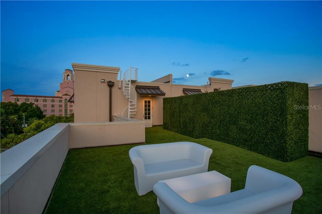 Sophisticated Urban Living
