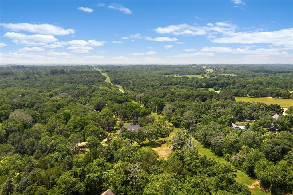 540 Walnut Dr Bellville, Tx 77418