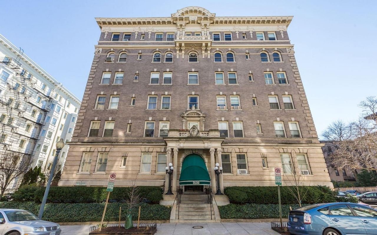 2122 California St NW, #157