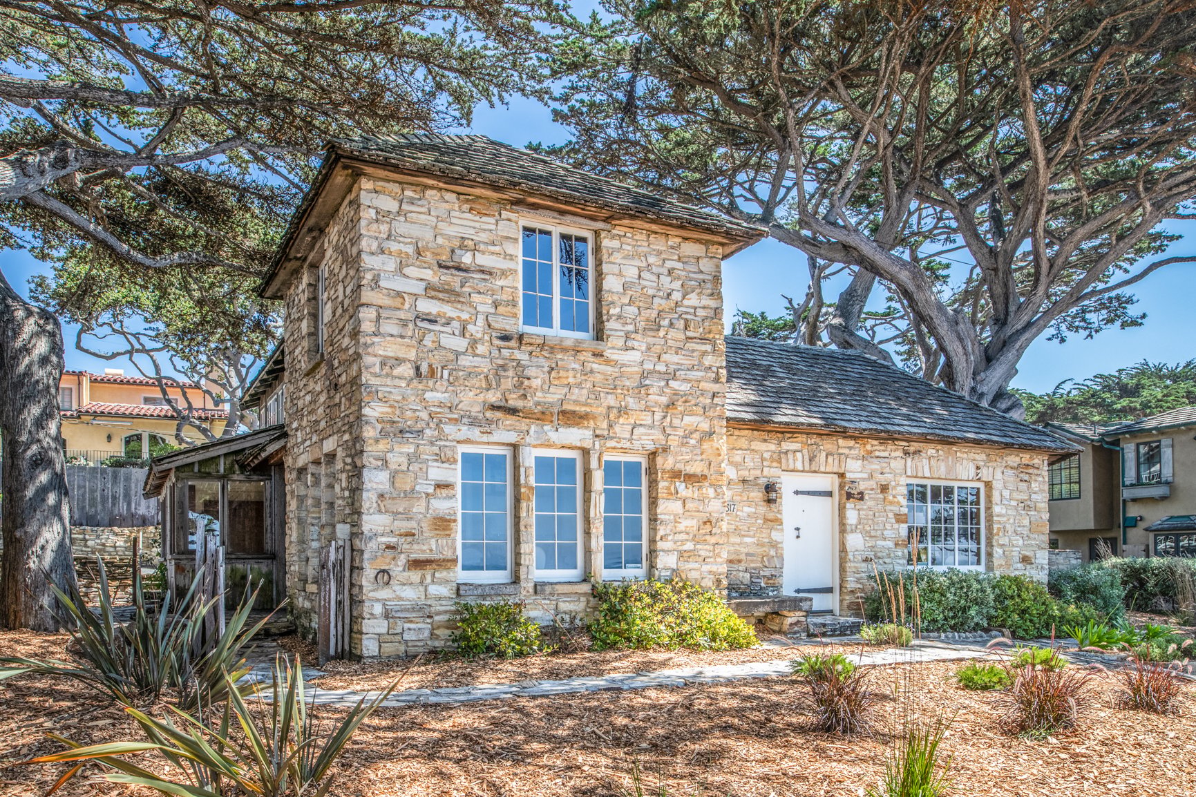Carmel Point Manor