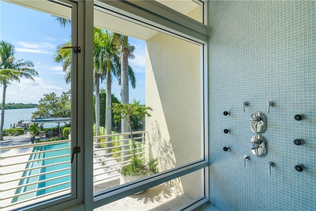 Iconic Contemporary Home in Lido Shores