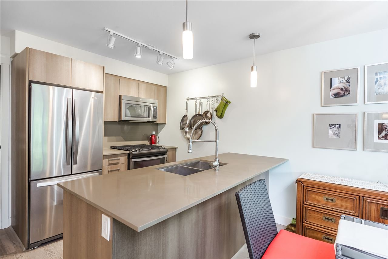 117-7058 14th Ave