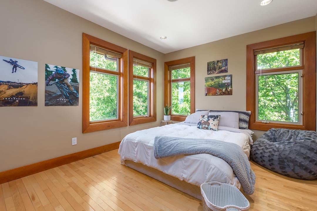 4-40781 Thunderbird Ridge