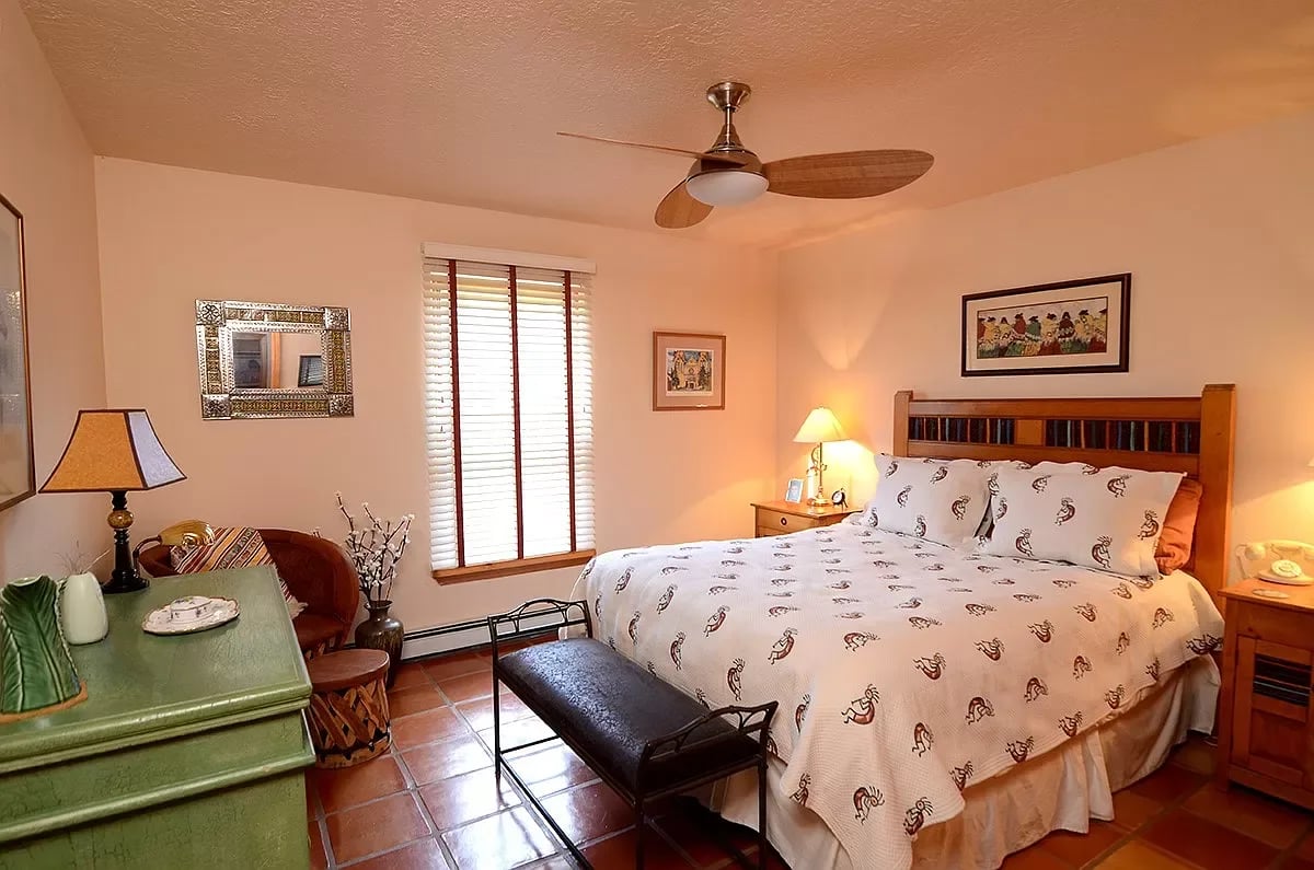 4002 Painted Pony Cir