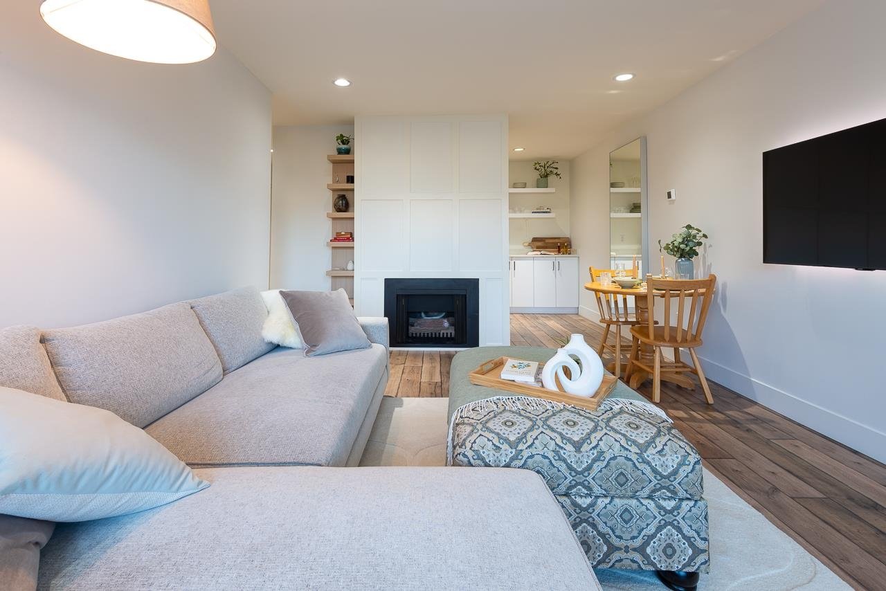 209-440 E 5th Ave