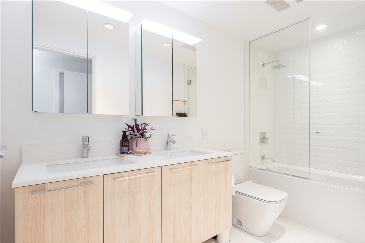 703-2220 Kingsway