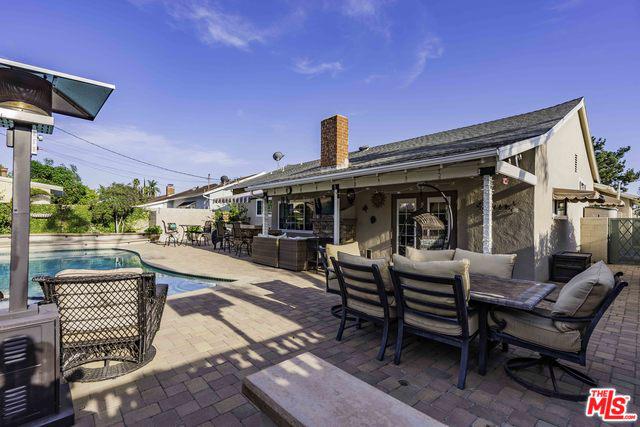 15955 Acre St, North Hills, CA