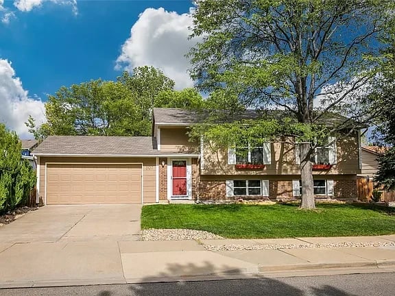 307 W Lucerne Dr
