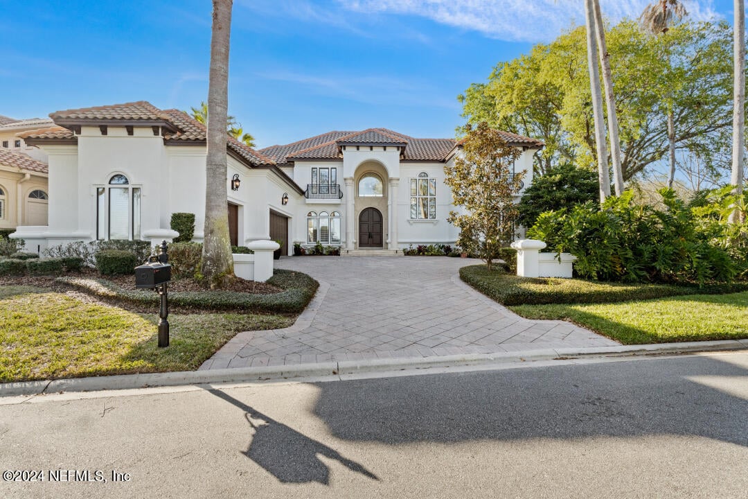 100 Harbourmaster Ct