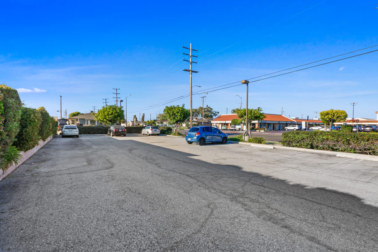 18183-18195 Van Ness Ave & NWC Van Ness & 182nd St.