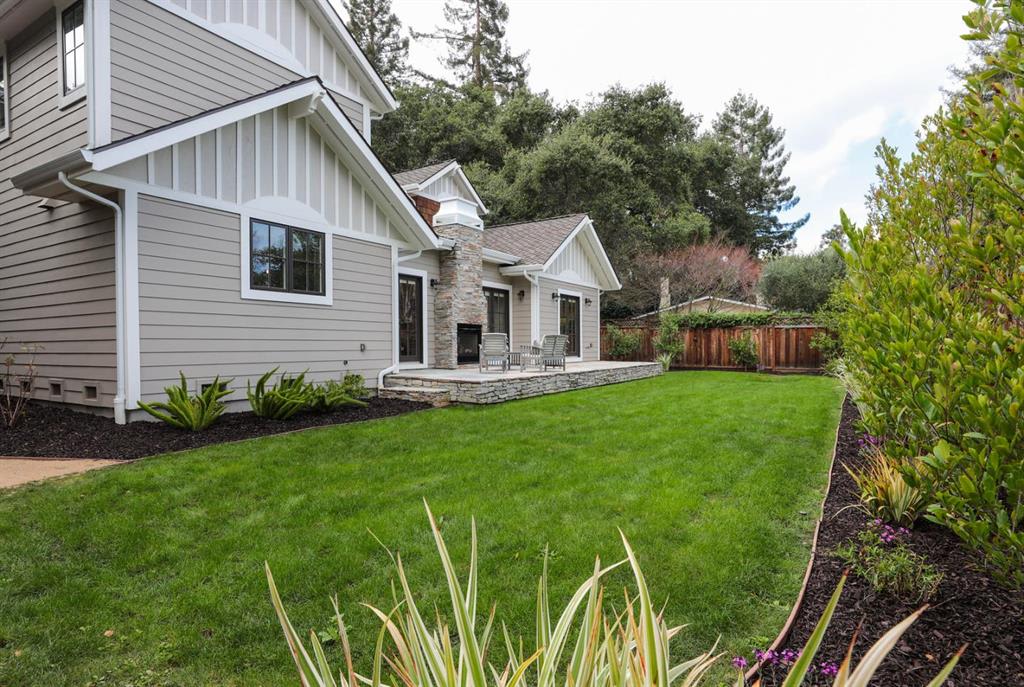 1357 Woodland Ave