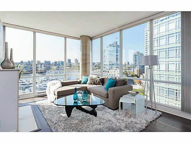 902-1099 Marinaside Cres