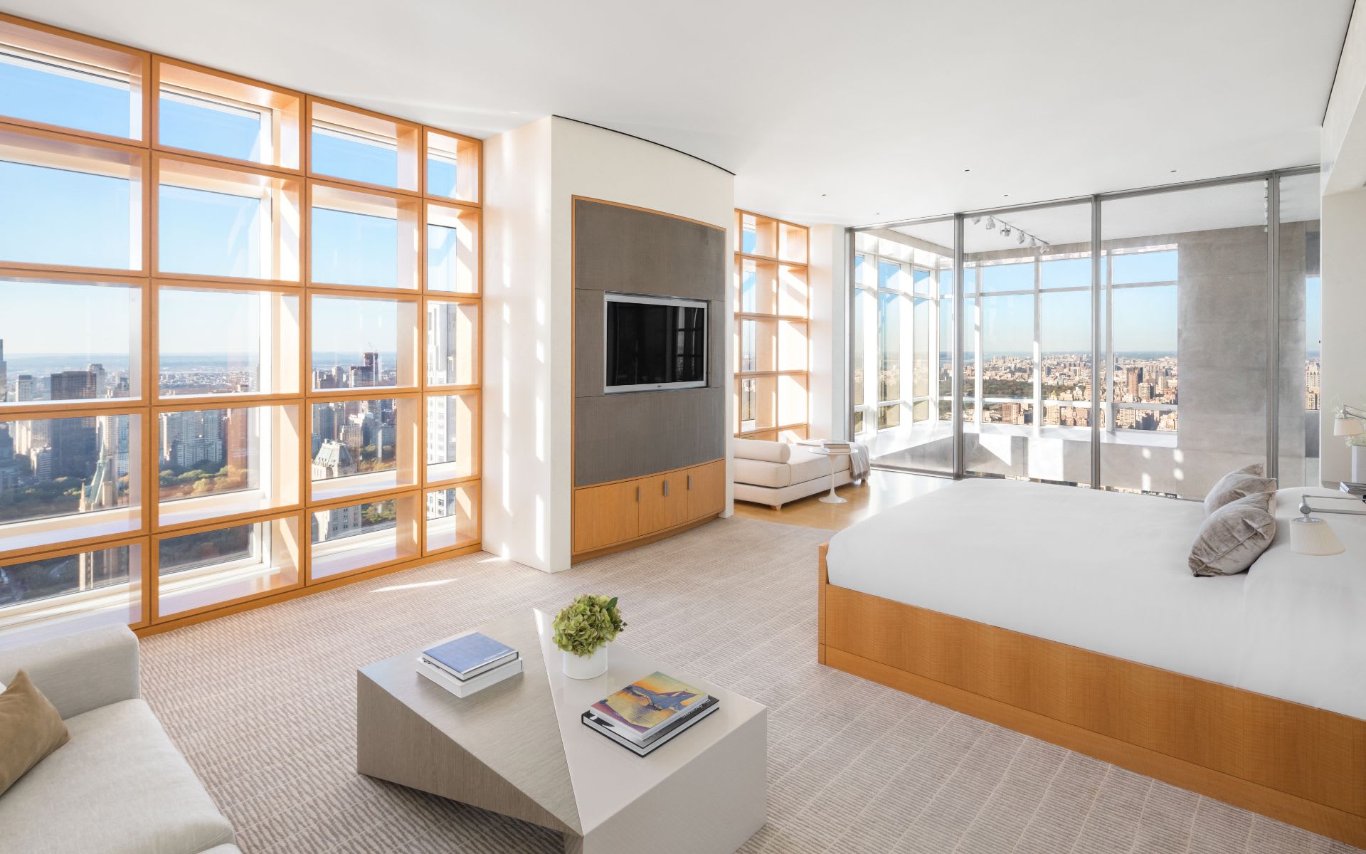 151 E 58TH Street Unit: PH5152W