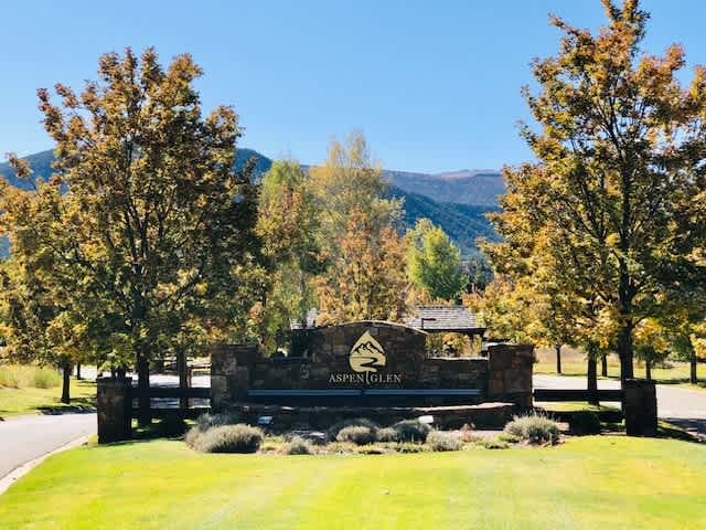 Gated Community in Aspen Glen 