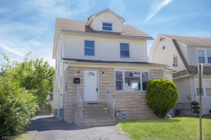 760 Floral Ave