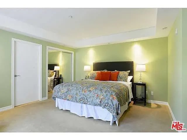 11921 Dorothy St APT 201