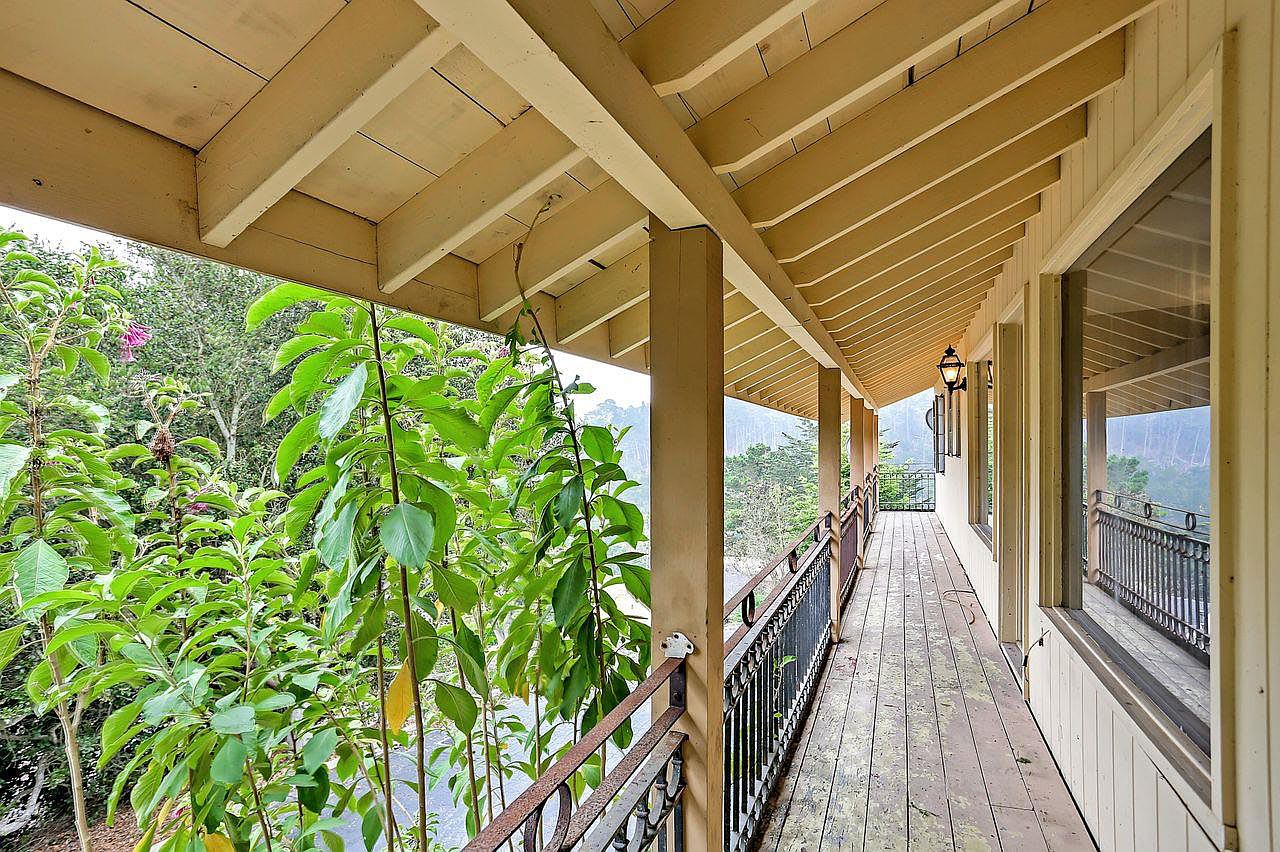 6 Cielo Vista Pl