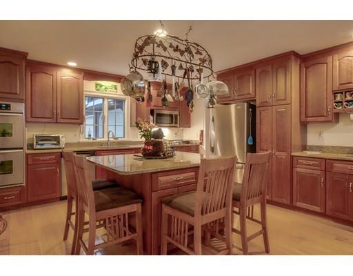 4 Richardson Ln