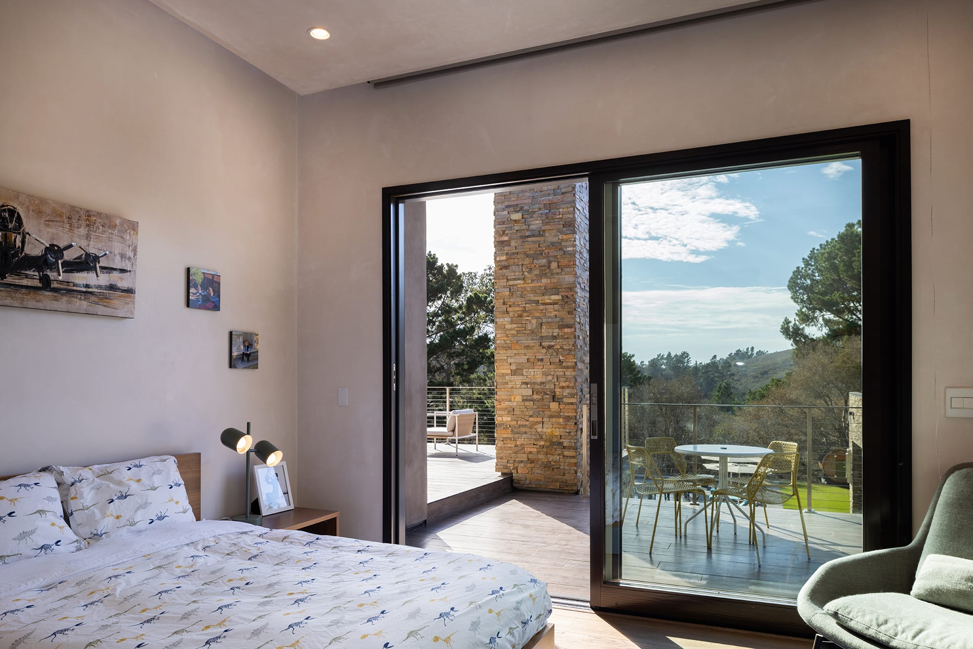Contemporary Turn-Key Estate in Tehama - 10 Alta Madera Ave