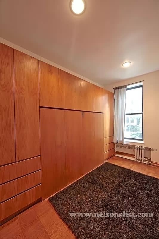 533 3rd Street