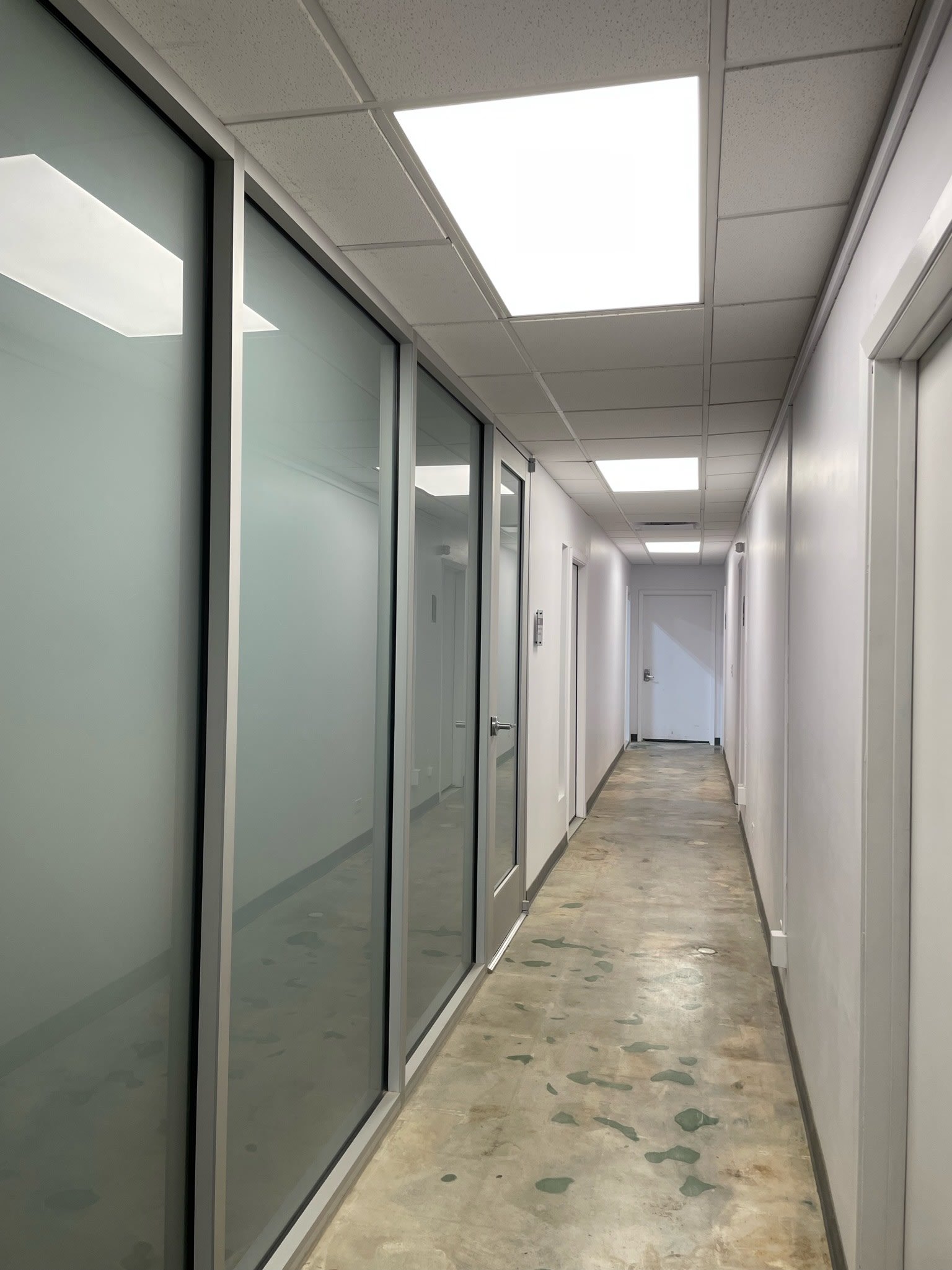 2118 Mannix Flex Building | SELLER REPRESENTATION