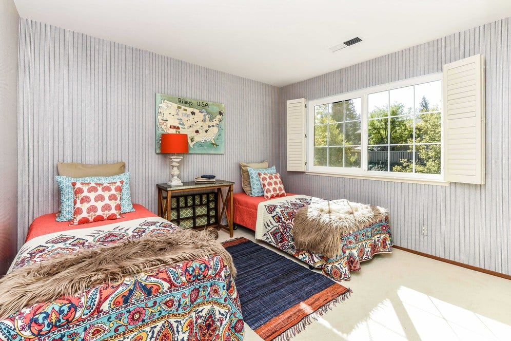 Fabulous Sycamore Home!
