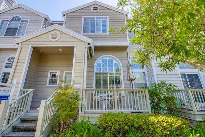 3 Buccaneer LN