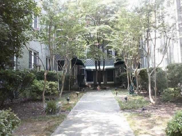 864 Charles Allen Dr NE, #3