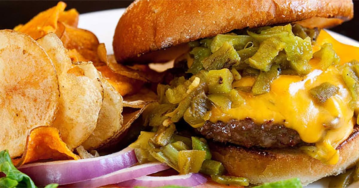 Santa Fe Green Chile Cheeseburger Smackdown