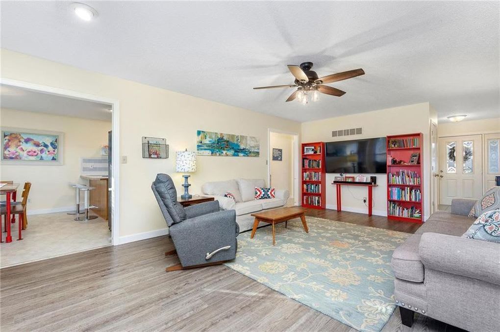 15435 Wellington Place Drive