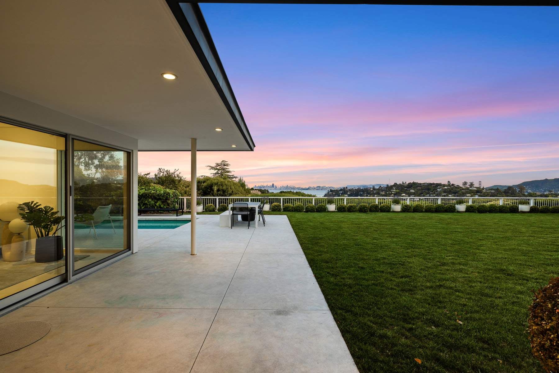 2 Spring Lane
