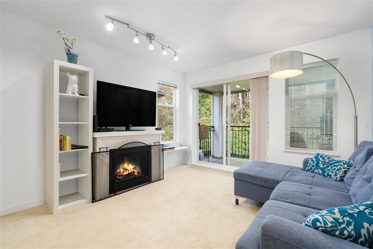 428-4833 Brentwood Dr